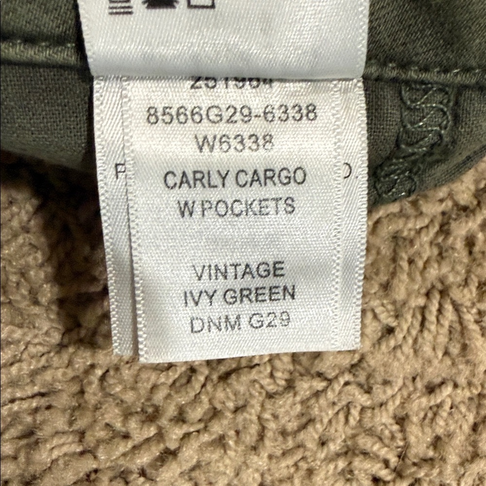 PAIGE Women's Carly Cargo Wide Leg Vintage Ivy Green Jeans Size 31 - Picture 11 of 11